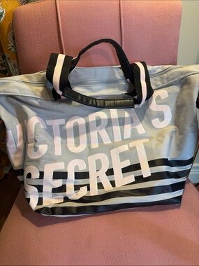 Victoria's Secret Gray and Pink Logo Weekender Tote